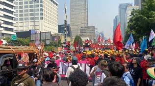 massa-aksi-ancam-duduki-jalan-thamrin-jakarta-hingga-malam-hari-jika-tuntutan-tak-dipenuhi