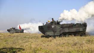 pamer-kekuatan-super-garuda-shield-di-tengah-ancaman-china-m1a1-abrams-dan-leopard-2-beraksi