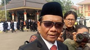 mahfud-md-surati-jokowi-usai-jadi-bacawapres-ganjar-izin-menghadap-dan-cuti-daftar-ke-kpu