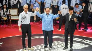 tkn-ganjar-dan-anies-serang-prabowo-di-debat-karena-hasil-survei-semangatnya-tinggi-menyudutkan