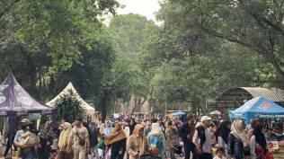 bps-ekonomi-ri-tumbuh-5-12-persen-kuartal-ii-2025-konsumsi-rumah-tangga-naik-4-97-persen