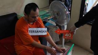 mengingat-kembali-motif-dan-kronologi-pria-di-jagakarsa-bunuh-4-anak-hari-ini-hadapi-vonis