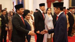 resmi-jokowi-teken-keppres-satgas-judi-online-menkopolhukam-hadi-tjahjanto-jadi-ketuanya