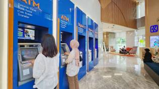 indef-minta-pemerintah-pastikan-data-penerima-bansos-tepat-sebelum-buka-rekening-massal