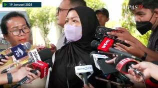 harapan-ibu-yang-anaknya-dilaporkan-hilang-kebakaran-glodok-plaza-semoga-ada-keajaiban-dari-tuhan