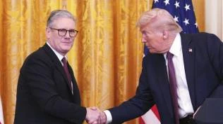 trump-kesal-inggris-tak-mau-bantu-perang-di-iran-merasa-pm-keir-starmer-tak-bisa-buat-keputusan