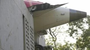 reaksi-raja-inggris-usai-52-warganya-jadi-korban-tewas-jatuhnya-pesawat-air-india