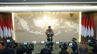 airlangga-hartarto-pastikan-rojali-tak-ganggu-pertumbuhan-ekonomi-konsumsi-bergeser-ke-e-commerce