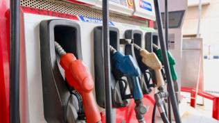 dpr-dorong-penyesuaian-harga-bbm-minta-antisipasi-tiket-pesawat-meroket