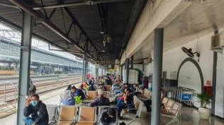 penerbangan-terganggu-kai-daop-1-jakarta-siapkan-73-772-kursi-dan-3-ka-tambahan