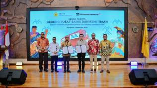 freeport-serahkan-gedung-pusat-sains-uncen-untuk-perkuat-pendidikan-dan-riset-di-papua