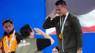 raih-emas-sea-games-2025-dan-rekor-dunia-rizki-juniansyah-terima-kasih-ke-prabowo