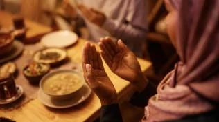 jadwal-imsak-hari-ini-sabtu-21-februari-2026-di-semarang-solo-yogyakarta-madiun-malang-surabaya