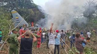 pesawat-angkut-militer-jatuh-di-kolombia-66-orang-tewas