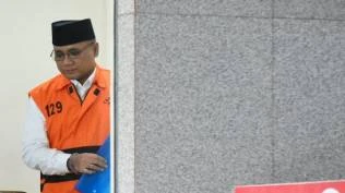 sidang-perdana-kasus-korupsi-kuota-haji-eks-menag-yaqut-doakan-yang-benar-akan-kelihatan