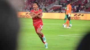 thom-haye-soroti-emosi-di-balik-gol-perdana-beckham-untuk-timnas-pasti-campur-aduk-banget