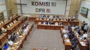 5-kesimpulan-rapat-komisi-iii-dpr-dengan-kejari-karo-minta-dugaan-intimidasi-ke-amsal-sitepu-diusut