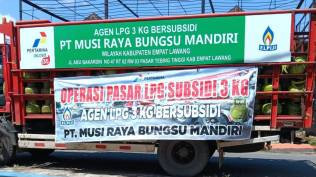 jaga-pasokan-pertamina-operasi-pasar-lpg-3-kg-di-empat-lawang