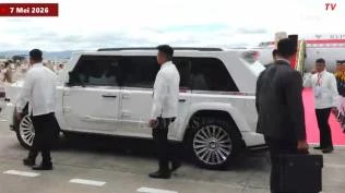 presiden-prabowo-mendarat-di-filipina-langsung-dijemput-maung-seskab-teddy-simbol-kemandirian