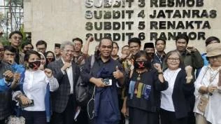 saiful-mujani-penuhi-panggilan-polda-metro-jaya-diperiksa-atas-dugaan-penghasutan