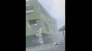 filipina-diguncang-gempa-7-8-m-dan-tsunami-kjri-belum-ada-informasi-wni-terdampak