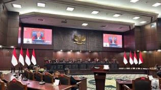 buntut-gugatan-ibu-anak-smp-yang-tewas-dianiaya-tni-mk-wajibkan-uu-peradilan-militer-diubah