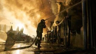 ukraina-lancarkan-serangan-drone-besar-besaran-ke-rusia-6-orang-tewas