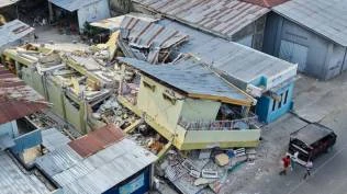 15-722-gempa-susulan-guncang-flores-bmkg-ungkap-aktivitas-mulai-meluruh