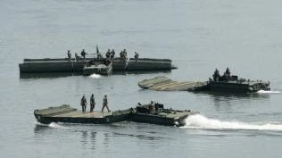 latihan-as-korea-selatan-dipangkas-separuh-benarkah-trump-tekan-seoul-soal-iran
