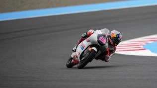 veda-ega-pratama-tak-puas-p8-bidik-lompatan-di-q2-moto3-jepang-2026