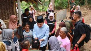 bupati-jember-tampung-keluhan-infrastruktur-warga-sucopangepok-kecamatan-jelbuk