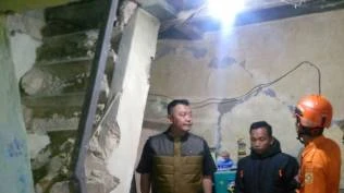 bmkg-beber-dampak-gempa-bogor-ratusan-rumah-dan-5-fasilitas-ibadah-rusak