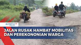 hambat-mobilitas-dan-perekonomian-jalan-rusak-dikeluhkan-warga