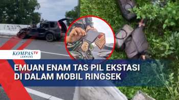Temuan Enam Tas Pil Ekstasi Di Dalam Mobil Ringsek