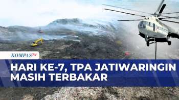 Hari Ketujuh Kebakaran TPA Jatiwaringin, BNPB Kerahkan Tiga Helikopter Water Bombing | BERUT