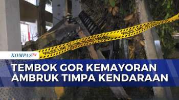 Diterpa Angin Kencang, Tembok Atap GOR Kemayoran Ambruk Timpa Kendaraan Warga | SAPA PAGI