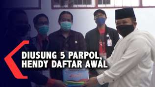 diusung-5-parpol-pasangan-hendy-firjaun-daftar-pertama-di-kpu-jember