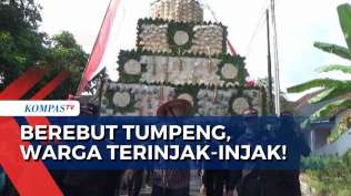 rebutan-tumpeng-dan-gunungan-hasil-bumi-warga-di-lumajang-jatim-terinjak-injak