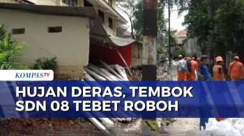 Tembok SDN 08 Tebet Barat Jaksel Roboh Usai Hujan Deras, Siswa Belajar Daring | KOMPAS PETANG