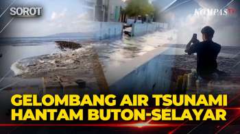 Detik-Detik Gelombang Air Tsunami Terjang Pesisir Buton-Selayar Pasca Gempa M 7.7 di NTT