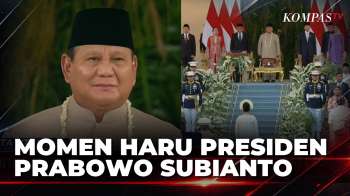 Upacara Penurunan Bendera HUT Ke-81 RI Di Istana Merdeka, Prabowo Terharu Saat Lagu Bagimu Negeri