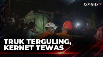 Truk Muatan Baja Ringan Terguling, Sopir Luka Parah dan 1 Orang Tewas | SAPA SIANG