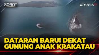 Gambar Udara! Dataran Baru Tercipta Pasca Erupsi Gunung Anak Krakatau