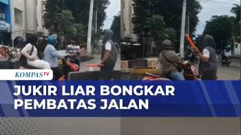 Juru Parkir Liar Bongkar Pembatas Jalan dan Pungli Pengendara Motor| BERITA UTAMA