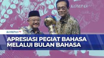 Penghargaan Bagi Pegiat Bahasa Dalam Acara Puncak Bulan Bahasa Di Jakarta | JMP