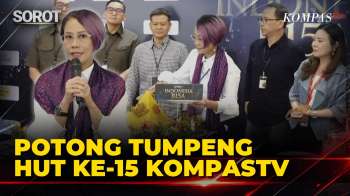 Momen Potong Tumpeng HUT ke-15 KompasTV: Indonesia Bisa