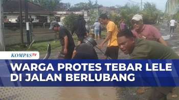 Aksi Protes Warga di Lampung, Tebar Lele di Jalan Berlubang | BERITA UTAMA