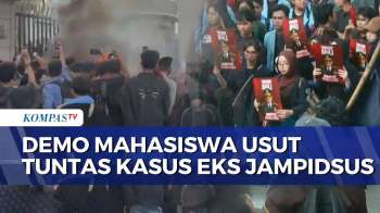 Demo di Depan Gedung Kejagung, Mahasiswa Desak Kasus Eks Jampidsus Febrie Diusut Tuntas