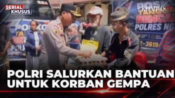 Pasca Gempa NTT, Polri Salurkan Sembako dan Air Mineral ke Warga Terdampak | KOMPAS MALAM