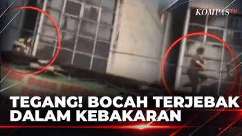 Rekaman Amatir! Detik-Detik Perempuan Selamatkan Bocah Saat Kebakaran Di Rawamangun | SAPA SIANG